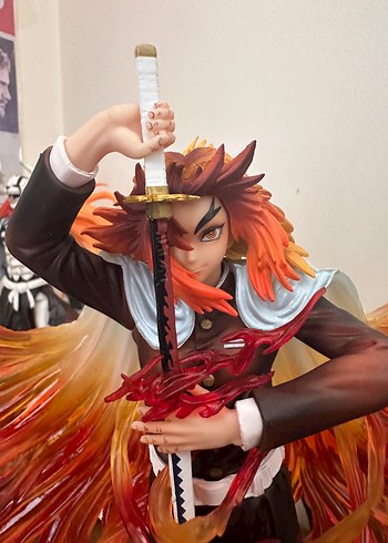  Demon Slayer Kyjur Rengoku figürü