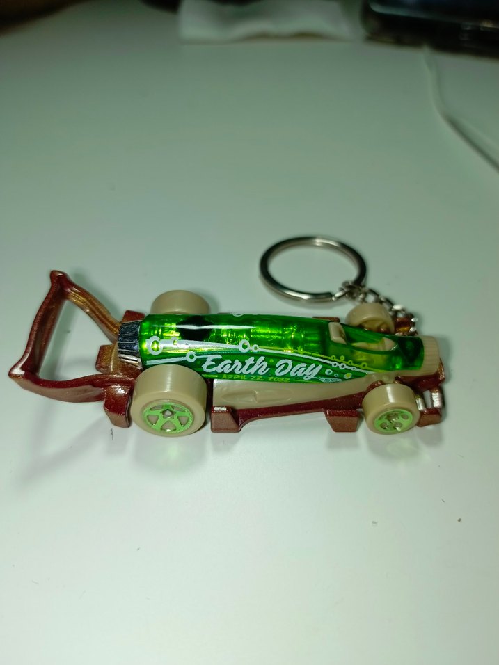 Hot Wheels Earth Day Anahtarlık  Temiz & Hasarsız - Görsel 2