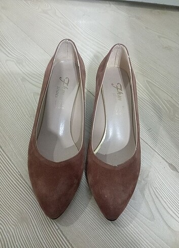 KADİFEDE KISA TOPUKLU  - Görsel 3