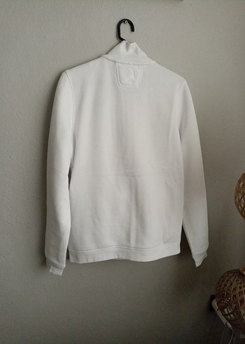 Beyaz Fermuarlı Hırka - Görsel 3