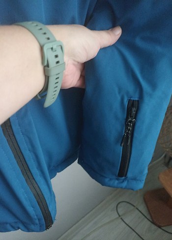 Erkek Çocuk Mavi Kapüşonlu Fermuarlı Mont - Görsel 9