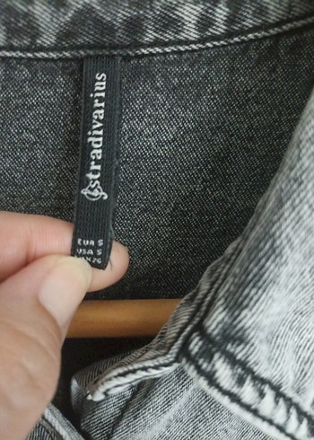 Gri Kadın Denim Gömlek Düğmeli Rahat Kesim - Görsel 5