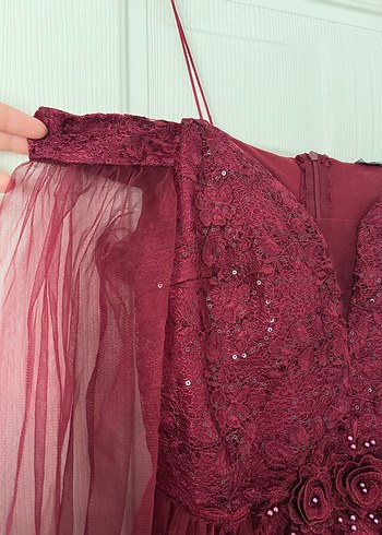 Bordo İşlemeli V Yaka mini diz üstü Abiye elbise