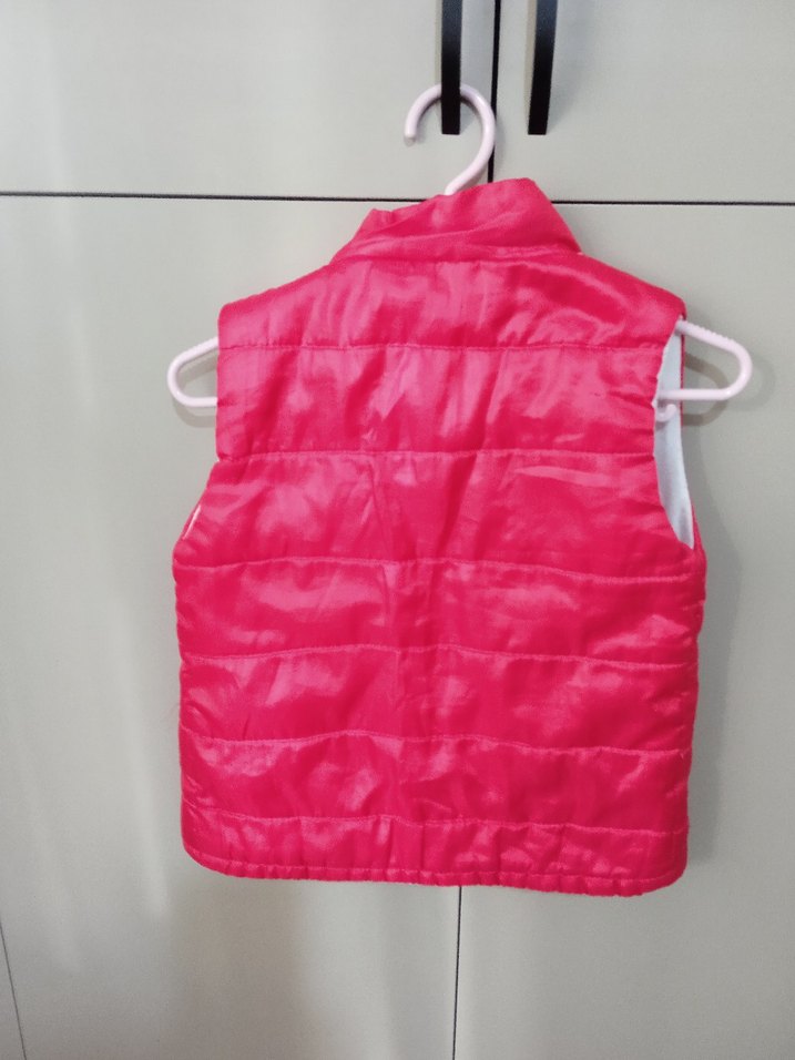 Kız Çocuk Pembe Düğmeli Yelek not. fermuar arızalı - Görsel 2