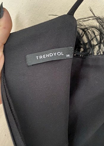 Trendyol & Milla Kürk Detaylı Siyah ince askılı Midi Elbise