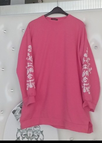 Uzun Kollu Pembe Baskılı Kadın Sweatshirt