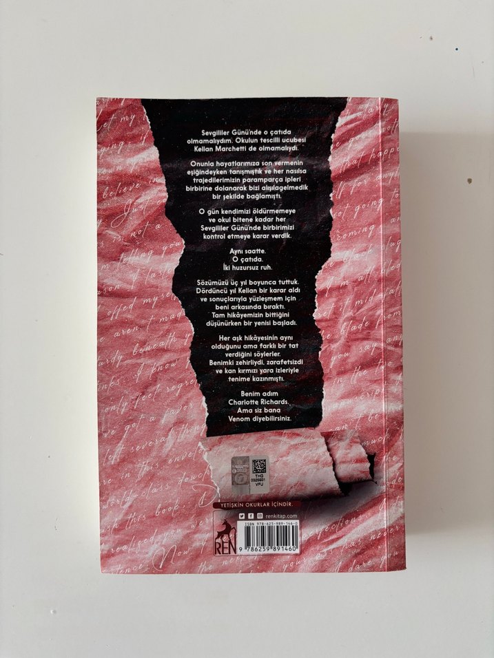 Sevgili Venom - Parker S. Huntington - Görsel 2