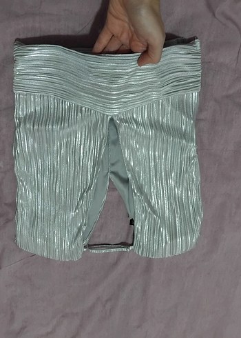 Gri Piliseli Uzun Tulum Kadın - Görsel 5