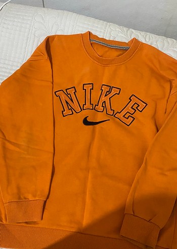 Nike Turuncu Bisiklet Yaka Sweatshirt