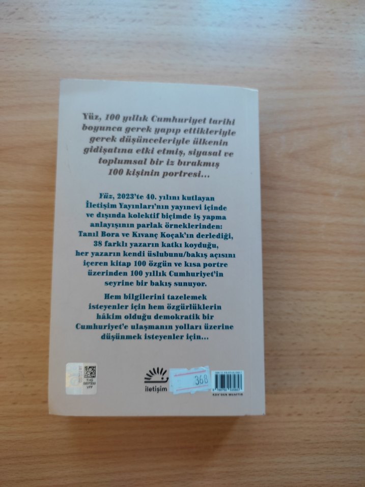 Yüz Cumhuriyet Tarihinden 100 Portre Kitabı - Görsel 2