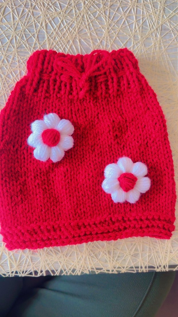 Kız Çocuk Kırmızı Nakışlı Örgü Hırka ve Etek Takımı - Görsel 2