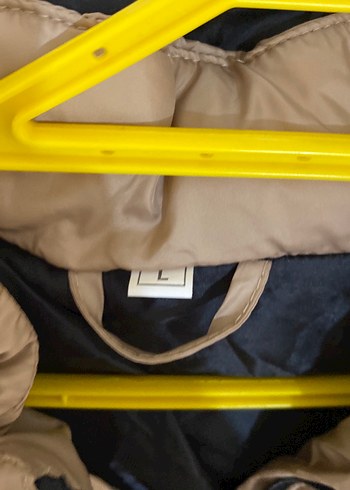 LC Waikiki Bej Kapüşonlu Kadın Kışlık Mont