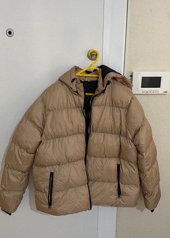 Bej Kapüşonlu Kadın Kışlık Mont