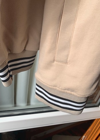 Bej Düğmeli Uzun Kollu Sweatshirt - Görsel 3