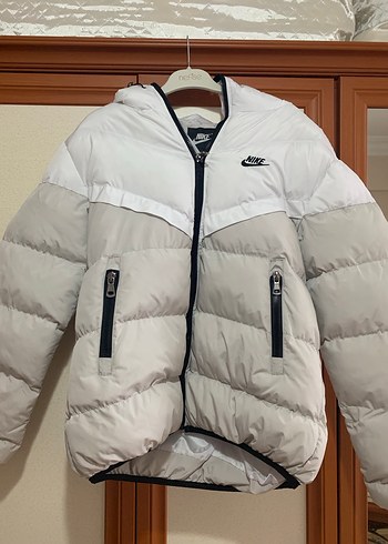 Nike Beyaz Kışlık Şişme mont - Görsel 4