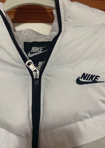Nike m