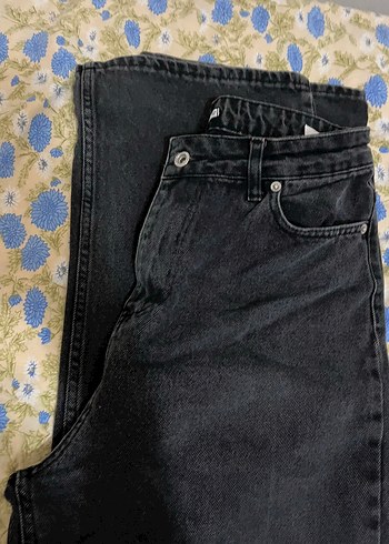 Düğmeli Siyah Batik Desenli Salaş Kadın Kot Pantolon