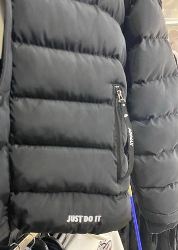 Nike Siyah Erkek Şişme Mont - Görsel 3