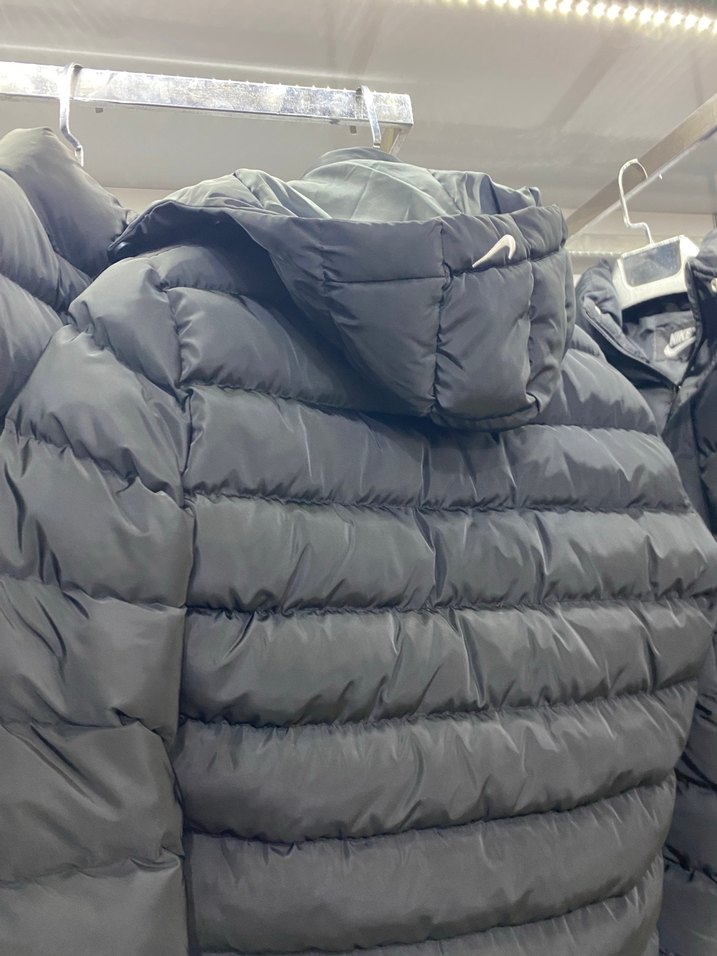 Nike Siyah Erkek Şişme Mont - Görsel 2