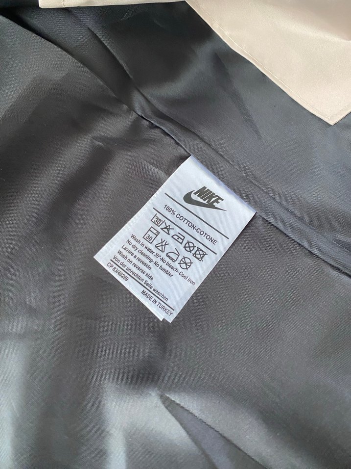 Nike Bej renkli Kapüşonlu Erkek Rüzgarlık - Görsel 2