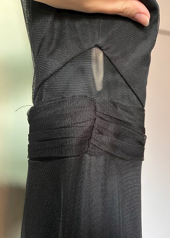 Drapeli V Yaka Siyah Uzun Abiye Elbise - Görsel 4