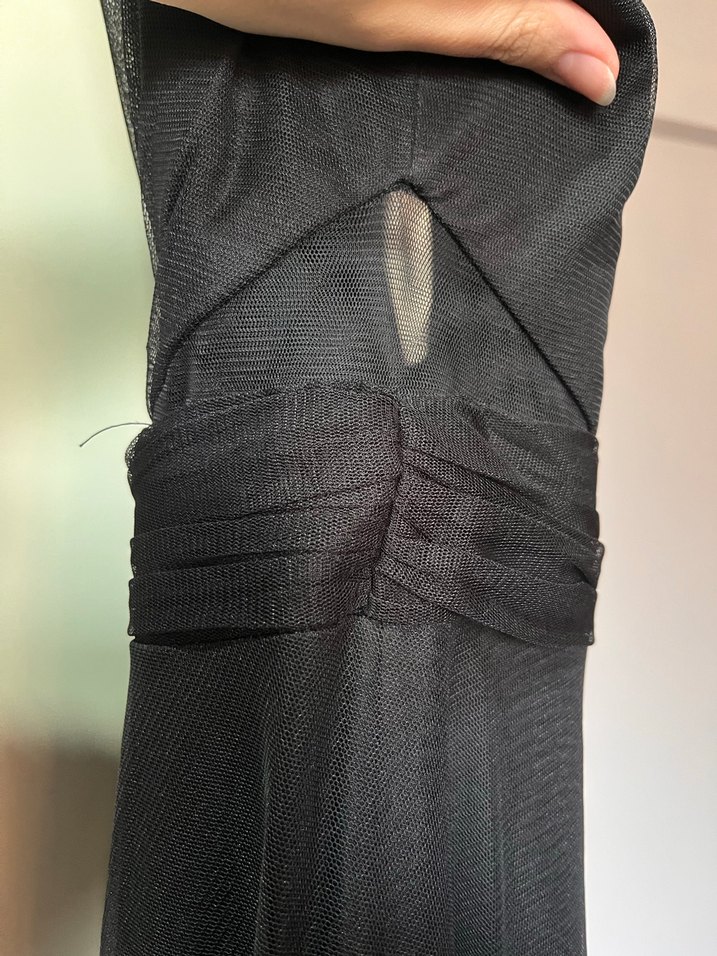 Drapeli V Yaka Siyah Uzun Abiye Elbise - Görsel 4