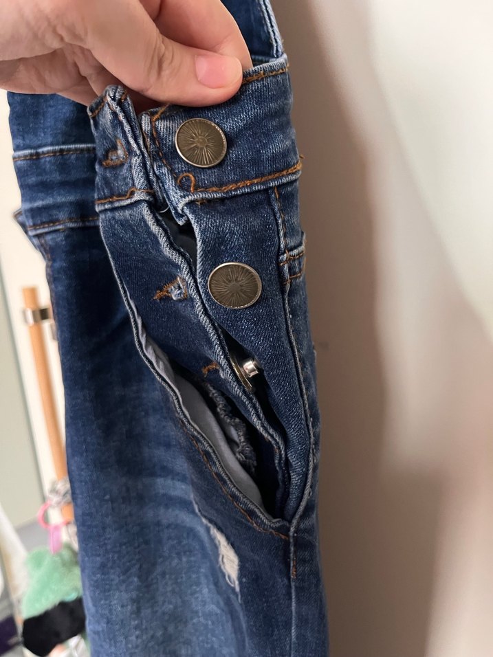 Kadın Lacivert Yırtık Pantolonlu Tulum - Görsel 4