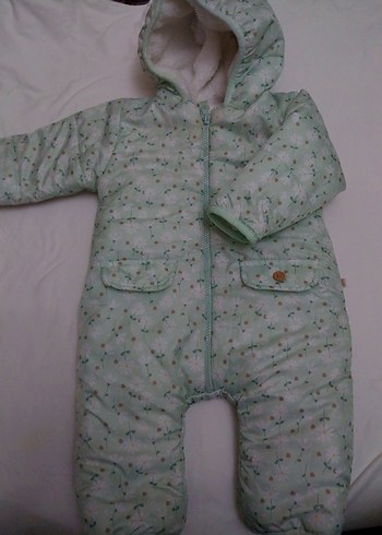 Düğmeli Yeşil Desenli Bebek Kız Tulumu - Görsel 2