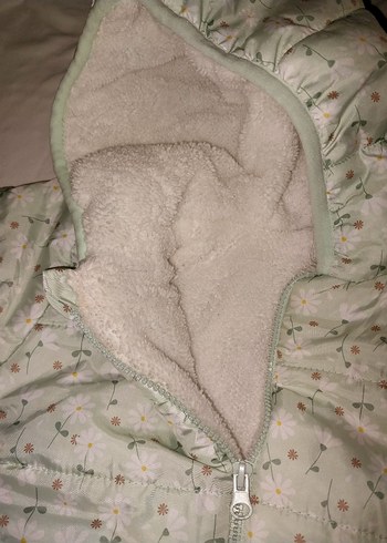 Düğmeli Yeşil Desenli Bebek Kız Tulumu - Görsel 9