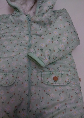 Düğmeli Yeşil Desenli Bebek Kız Tulumu - Görsel 4