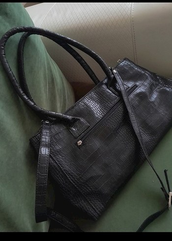 Klasik Siyah Deri  Desenli Kadın Çanta - Görsel 2