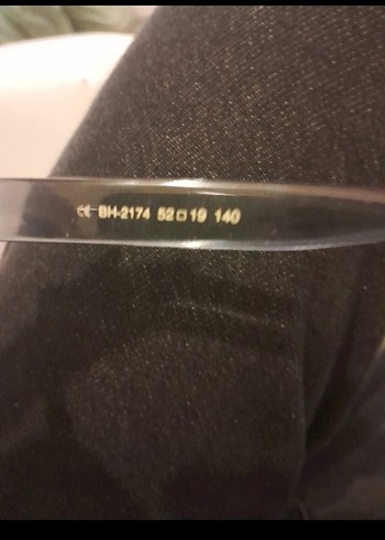 Klasik Siyah Şeffaf Kadın Gözlüğü - Görsel 3