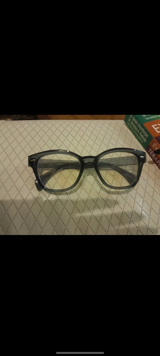 Klasik Siyah Şeffaf Kadın Gözlüğü - Görsel 2