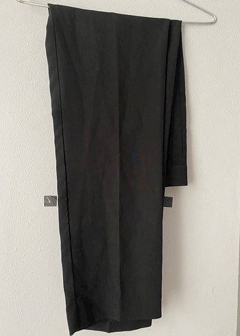 Kadın Siyah Kemerli Midi Kumaş Pantolon - Görsel 2