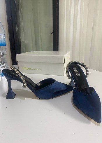 Mavi Parlak Yılan Desenli Stiletto Topuklu Ayakkabı - Görsel 5