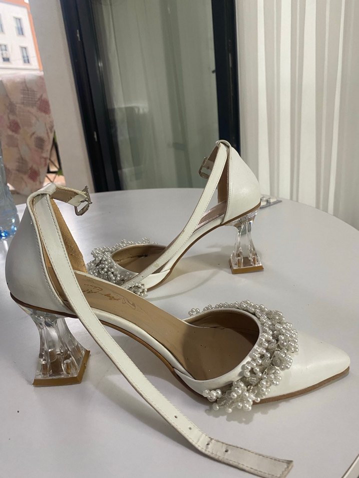 İnci İşlemeli Beyaz Stiletto Gelin Ayakkabısı - Görsel 5