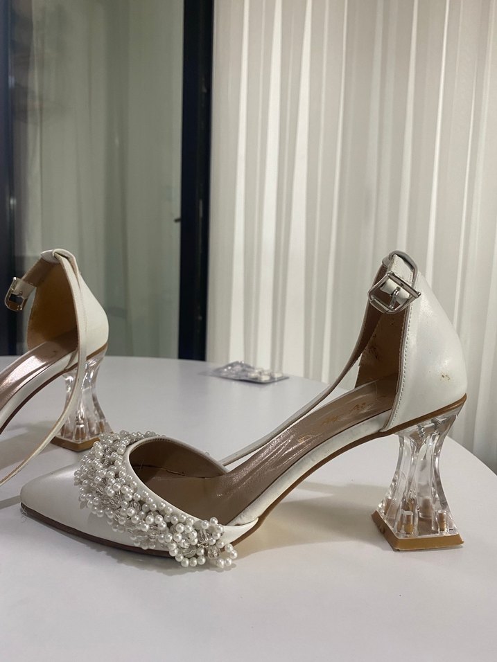 İnci İşlemeli Beyaz Stiletto Gelin Ayakkabısı - Görsel 3