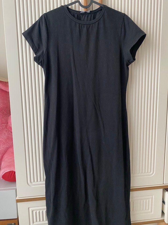 Siyah Kısa Kollu Midi Elbise - Görsel 2