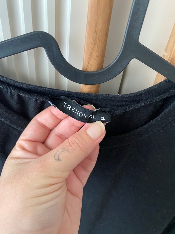 Siyah Kısa Kollu Midi Elbise - Görsel 4