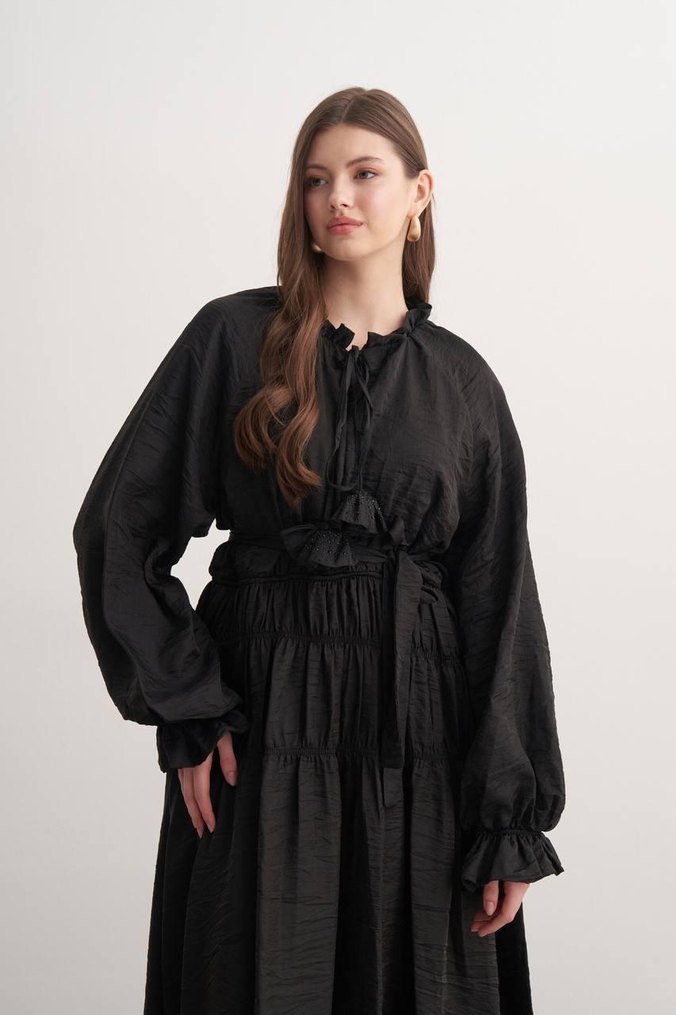 Uzun Siyah Keten Fırfırlı Elbise - Görsel 4