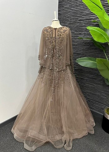 İşlemeli V Yaka Uzun Kollu Bej Abiye - Görsel 2