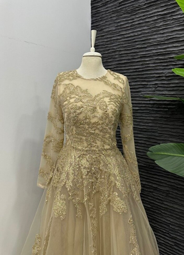 Uzun Kollu Altın İşlemeli Dantel Abiye - Görsel 2