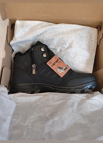 39 Beden X-Step marka sıfır kutusunda unisex bot