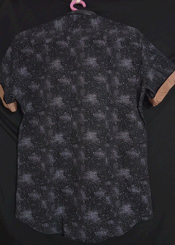 Düğmeli Siyah Desenli Erkek Kısa Kollu Gömlek - Görsel 3