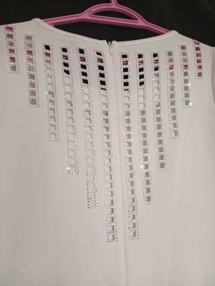 Uzun Kollu Beyaz Taşlı Payetli Kadın Abiye Elbise - Görsel 5