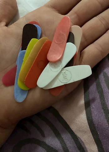 Pastel Renkli bağlama mızrapı