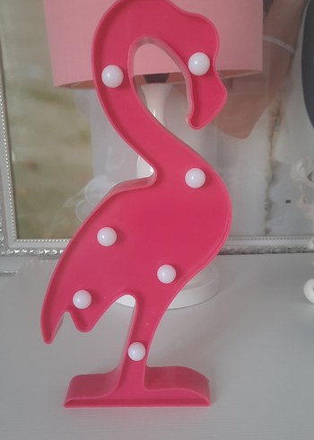 Beden Pembe Flamingo Şekilli Masa Lambası