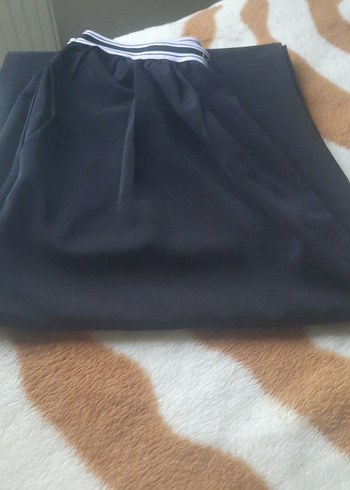 s Beden siyah bel lastik detaylı bol kesim pantolon