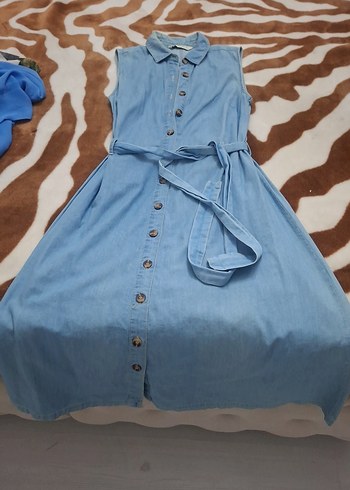 Düğmeli Kolsuz Mavi Uzun Denim Elbise - Görsel 2