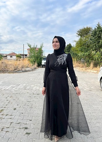Drapeli Uzun Siyah Tesettür Elbise